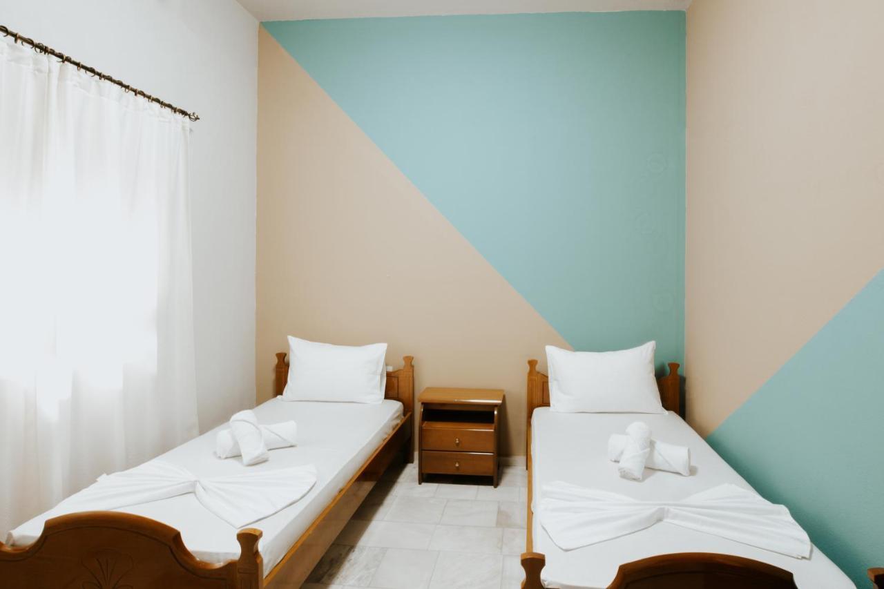 Hotel Lunxheria Gjirokaster Bagian luar foto