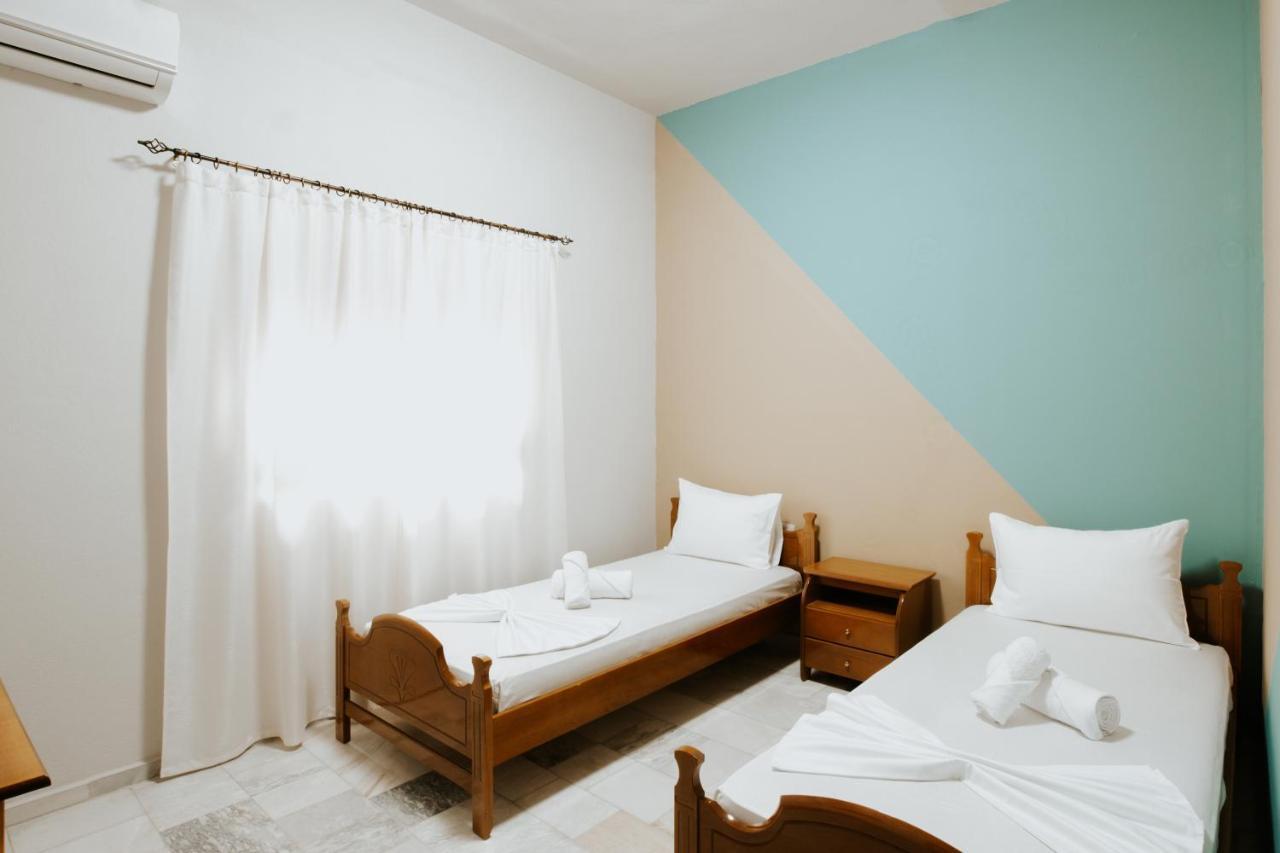 Hotel Lunxheria Gjirokaster Bagian luar foto