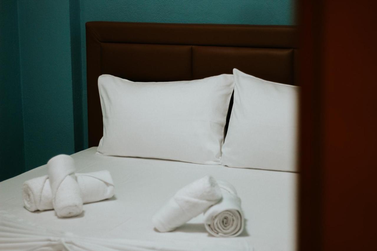 Hotel Lunxheria Gjirokaster Bagian luar foto